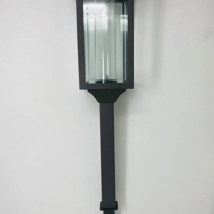 Bronze High-End SmartYard Tall Solar Lights Square 40 Lumen -Set of 6 for wholesale on Faire1