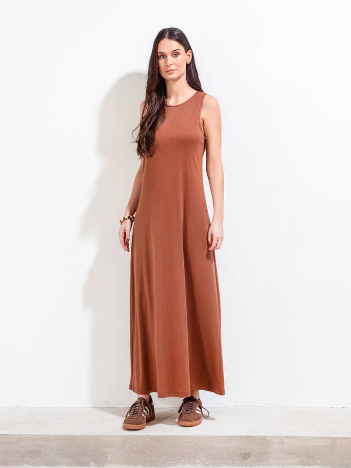 PEPA KLÄNNING CHOKLAD MED SCARF BÄLTE för wholesale av Maria la Paz