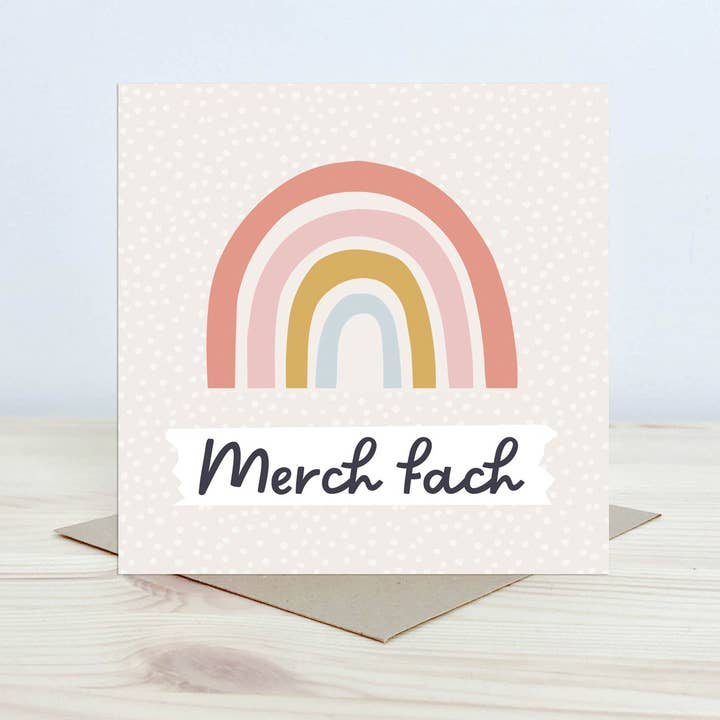 Cartão de bebé novo galês 'Merch fach' - Nansi Nudd por atacado de Draenog