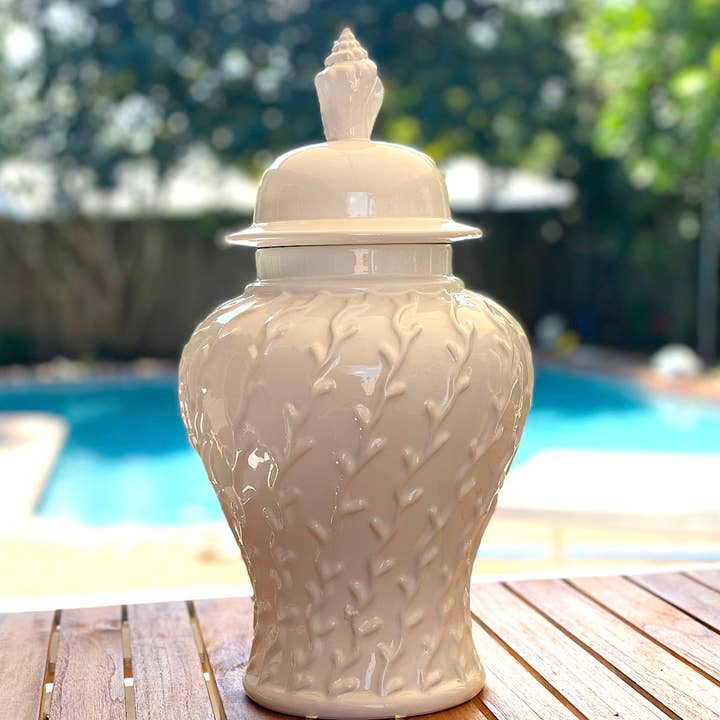 Drew Derose Design - Wholesale Decorative Jar - White Ginger Jar – Classic Ceramic Home Décor
1