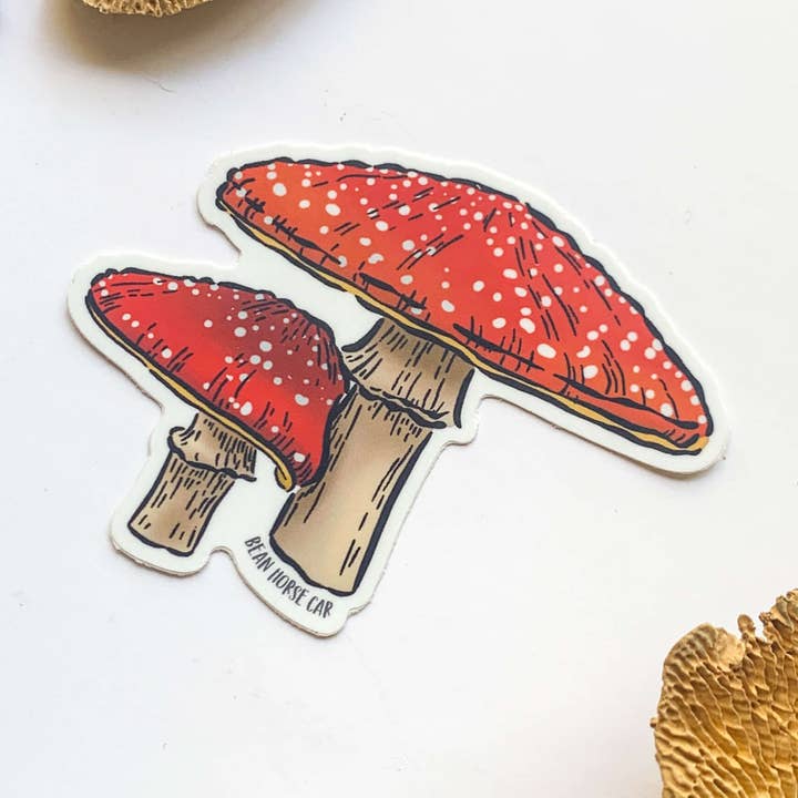 Autocollant Champignons rouges à la mouche Agaric pour la vente par Bean Horse Car Designs