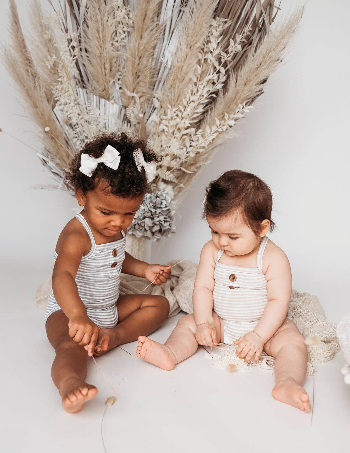 Karibou Kids – wholesale Overall - Baby – Paloma soldräkt - dammig blå rand7