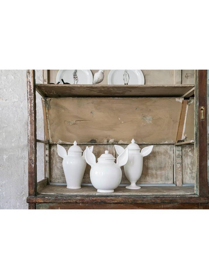 Runde Ohrvase. 28 x 26 x 18 cm für den Großhandel von Guille Garcia-Hoz