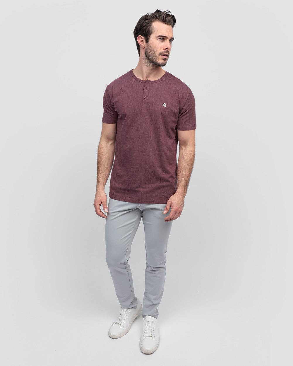 INTO THE AM – Engroshandel T-shirt – til mænd – Herre T-shirt med korte ærmer og henley-udskæring45