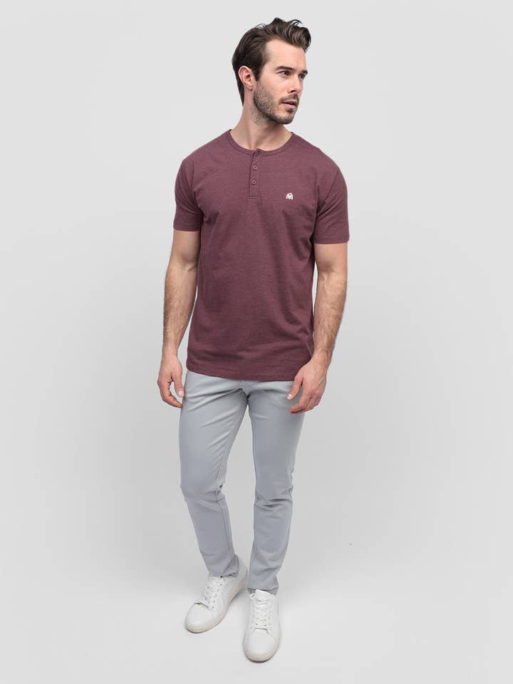 INTO THE AM - Vendita all'ingrosso Maglietta - Uomo - Maglietta Henley a Maniche Corte da Uomo (di Marca)45