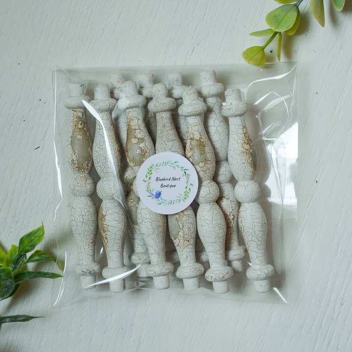 Bluebird Nest Boutique - Wholesale Decorative tabletop object - Chippy White Wooden Spindle- Mini 3.5"3