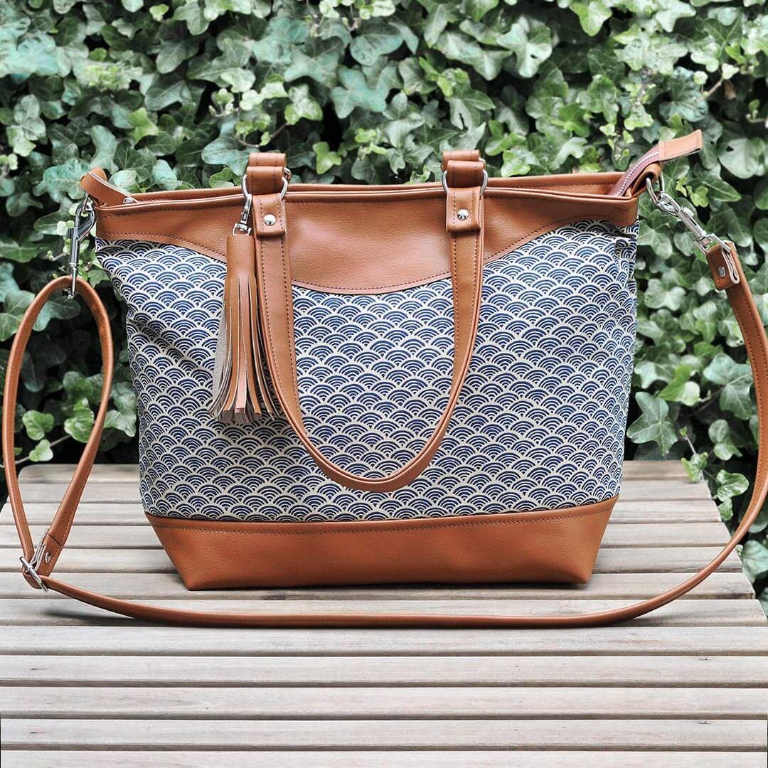 Lauren Holloway - Wholesale Shoulder Bag - Women's - Georgina Shoulder Bag - Blue Japanese Wave13