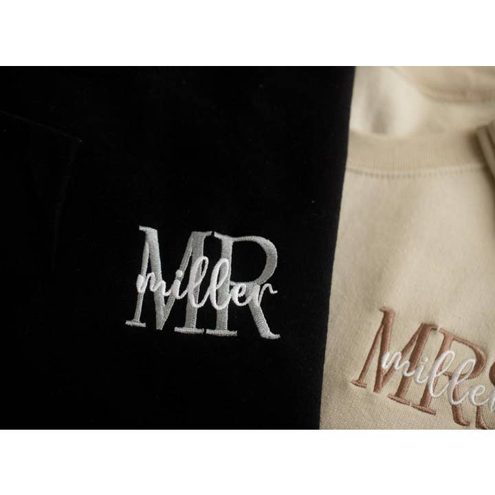 Nunu's Studio - Wholesale Sweatshirt - Women's - Embroidered Mr & Mrs Matching Sweatshirts for Couples8