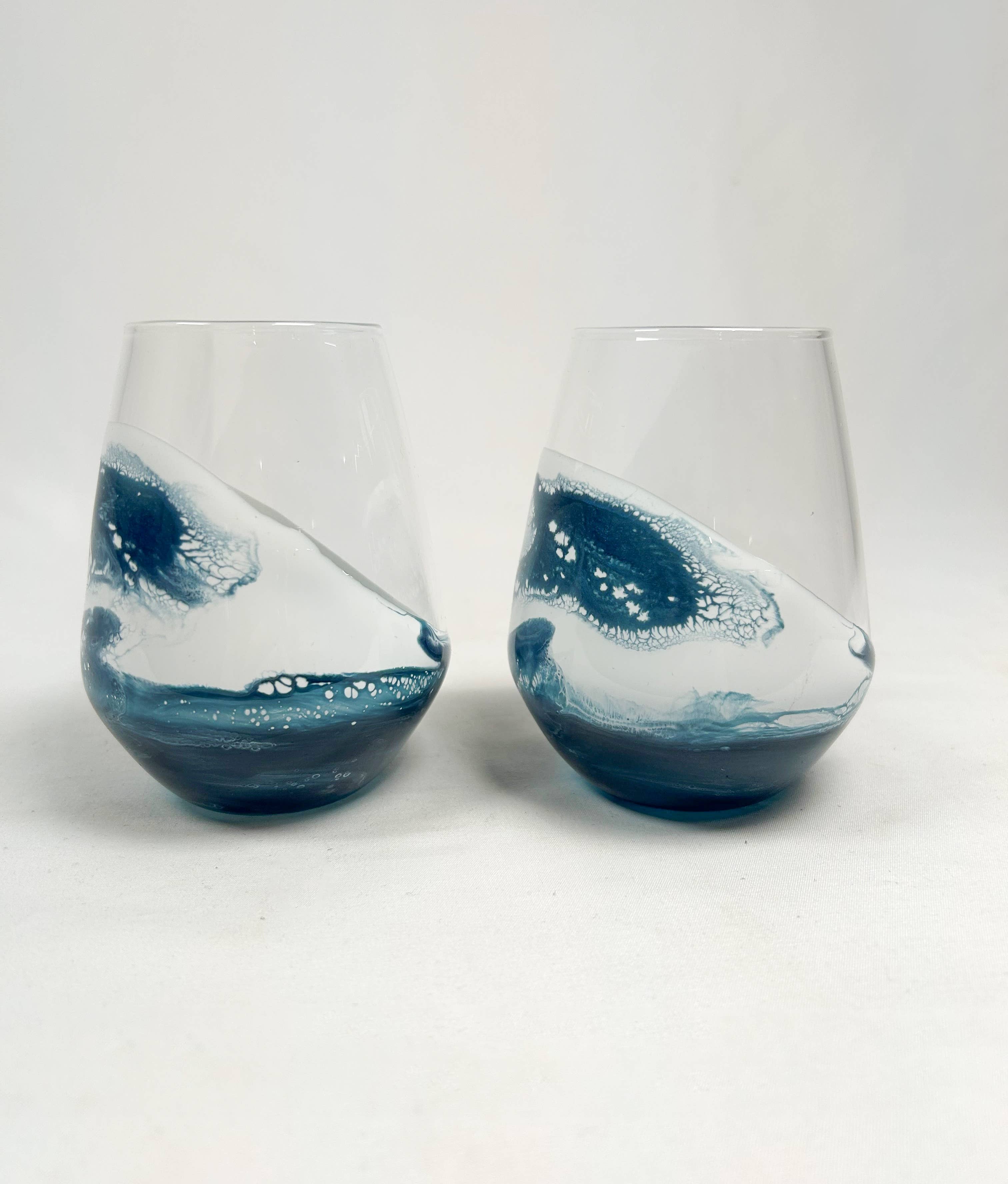 Lynn & Liana Designs - Venta al por mayor Copas de cóctel/licor - Vasos para vino y entretenimiento con acento de resina - ¡SIN ARANCELES!19