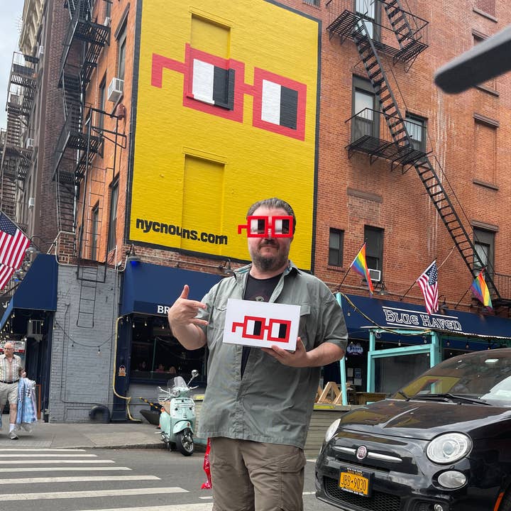 Bigshot Toyworks - Wholesale Gag Gift/Novelty Gift - Bigshot Noggles in Classic Red15