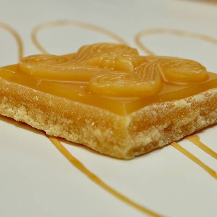 Zambeezi - Wholesale Craft Supplies - Pure Zambian Beeswax - 2 oz3