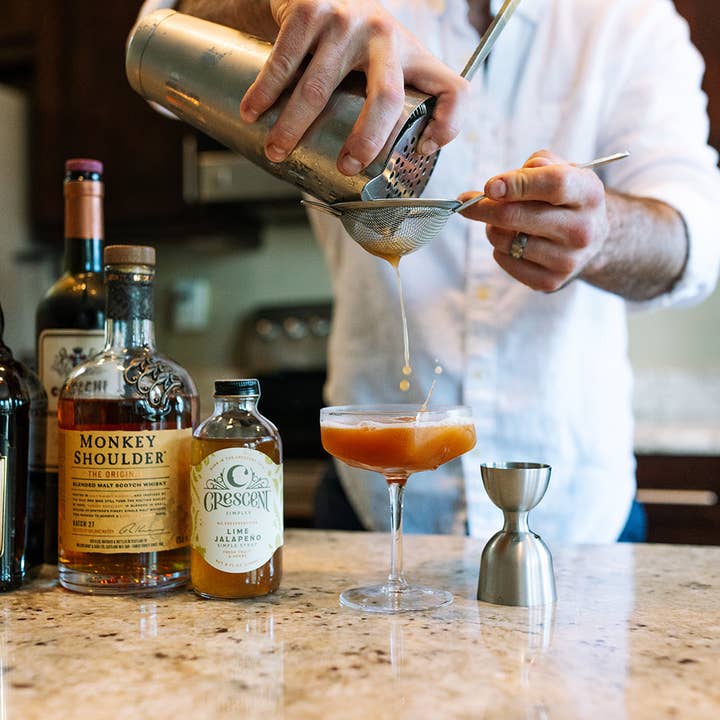 Crescent Simples - Wholesale Cocktail Mix/Syrup - Bar Size Lime Jalapeno Simple Syrup1