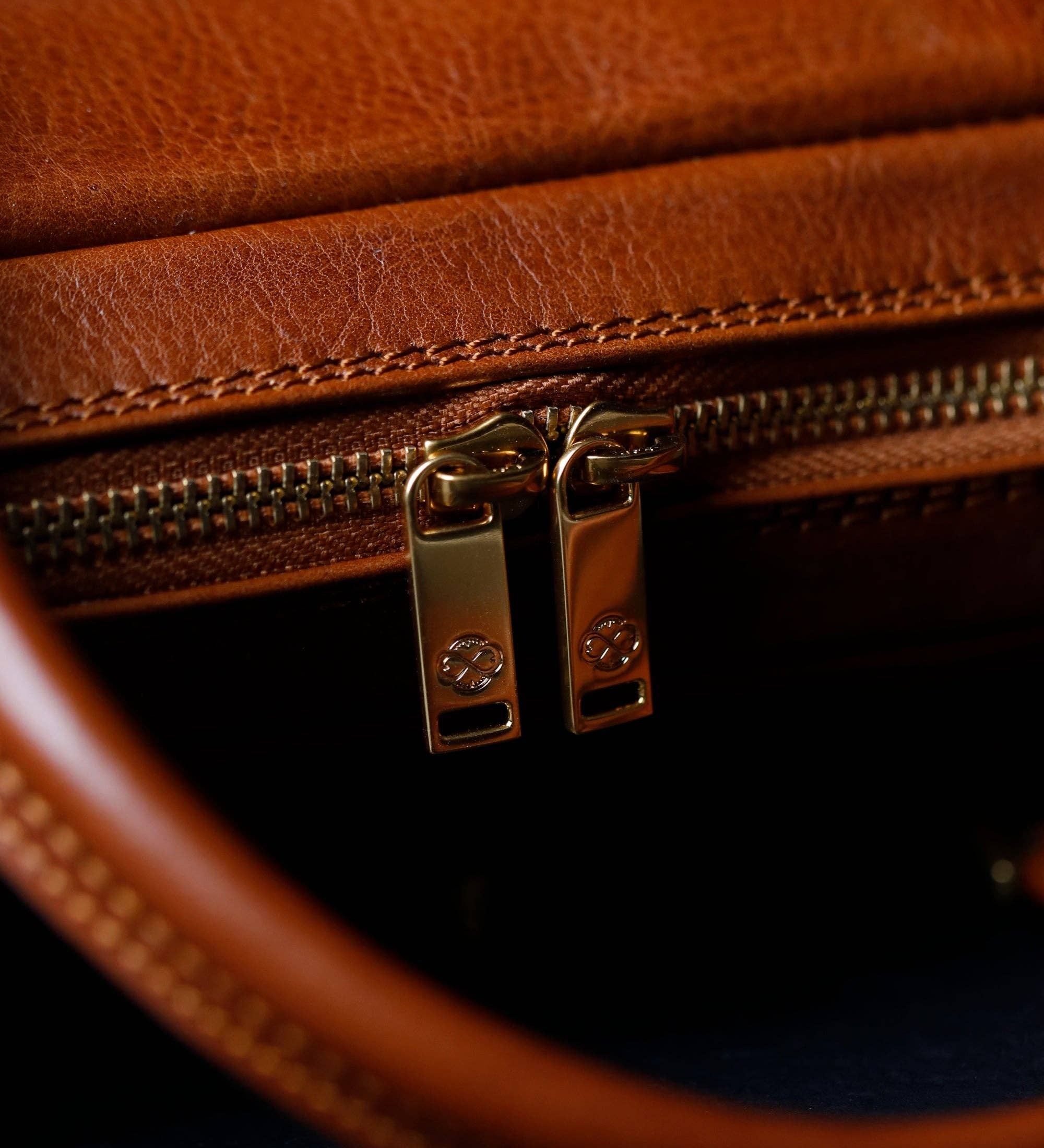 Time Resistance - Wholesale Briefcase - Unisex - Leather Briefcase Laptop Bag - Orlando34