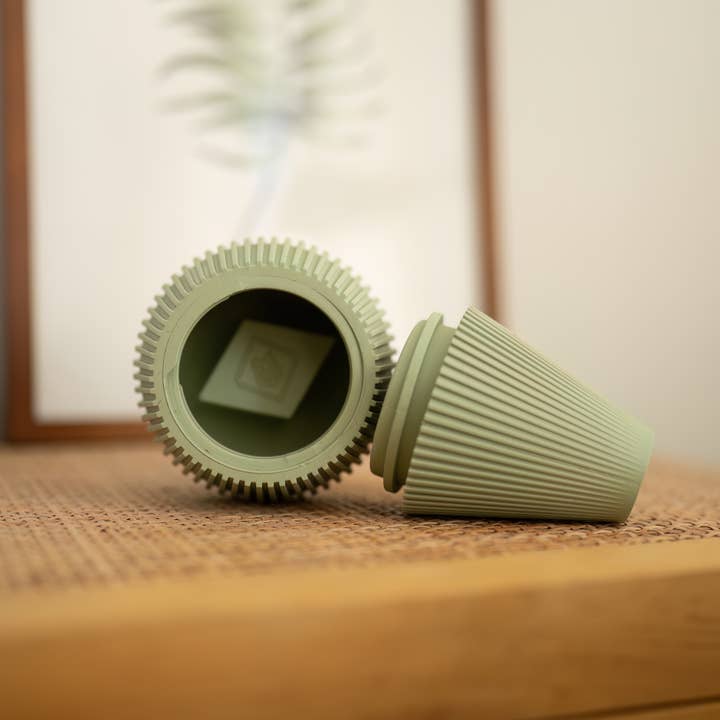 LIEVICK - Wholesale Pet Food Mat - Dog - YUME | enrichment product4