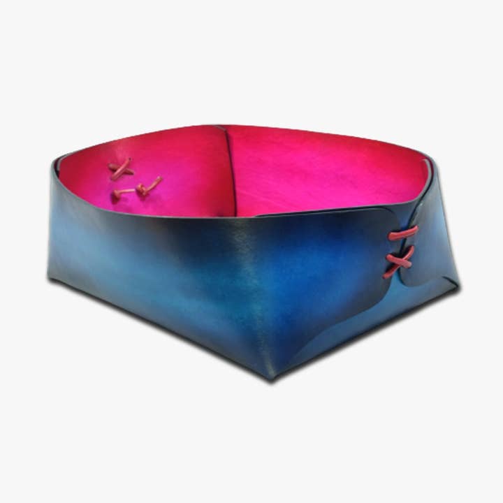 Valet de table Chaba pour la vente par Kaachi & Co.