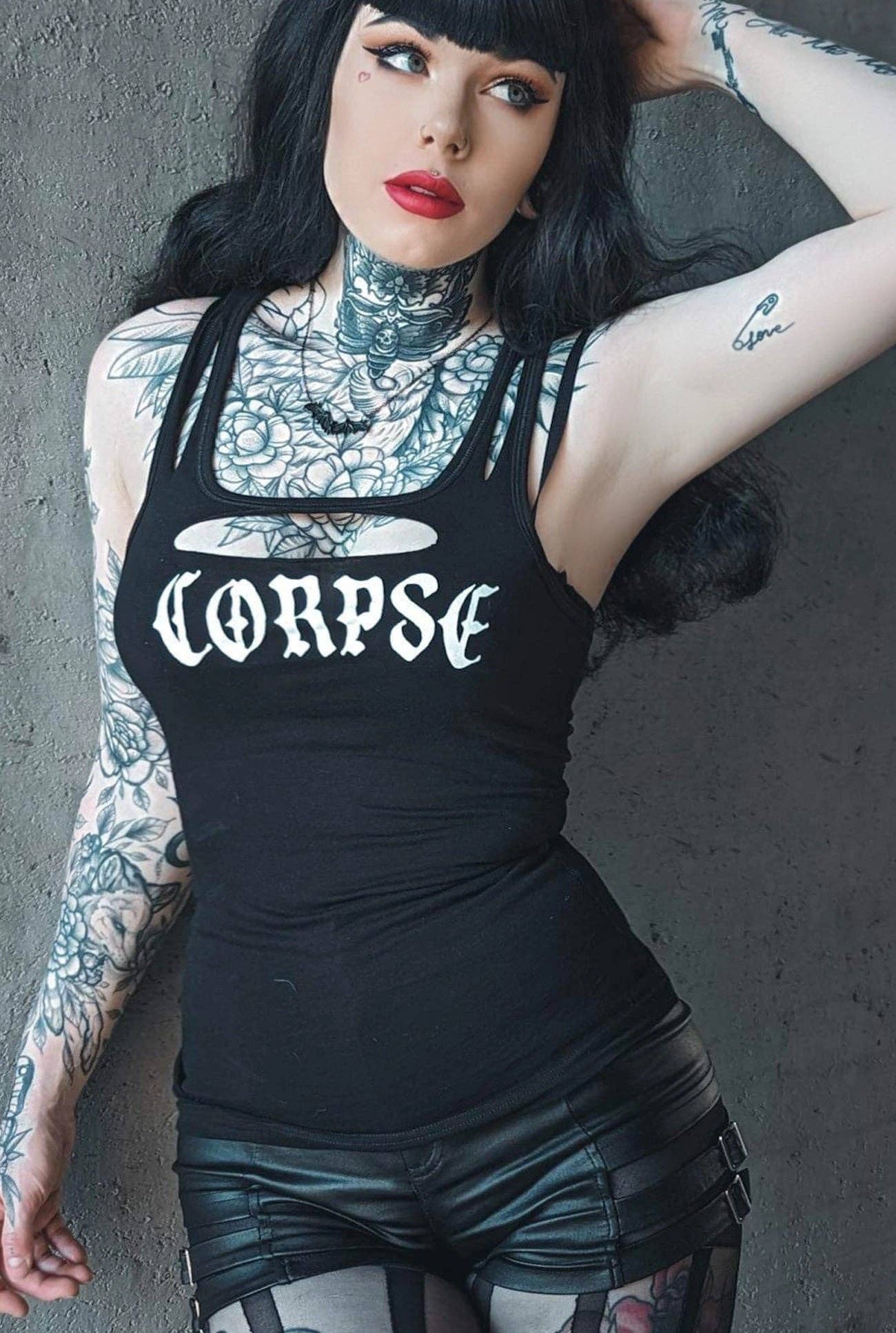 Demi Loon – Großhandel Tanktop – Damen – Leichnam Zerschnittenes Herausgeschnittenes Tanktop1