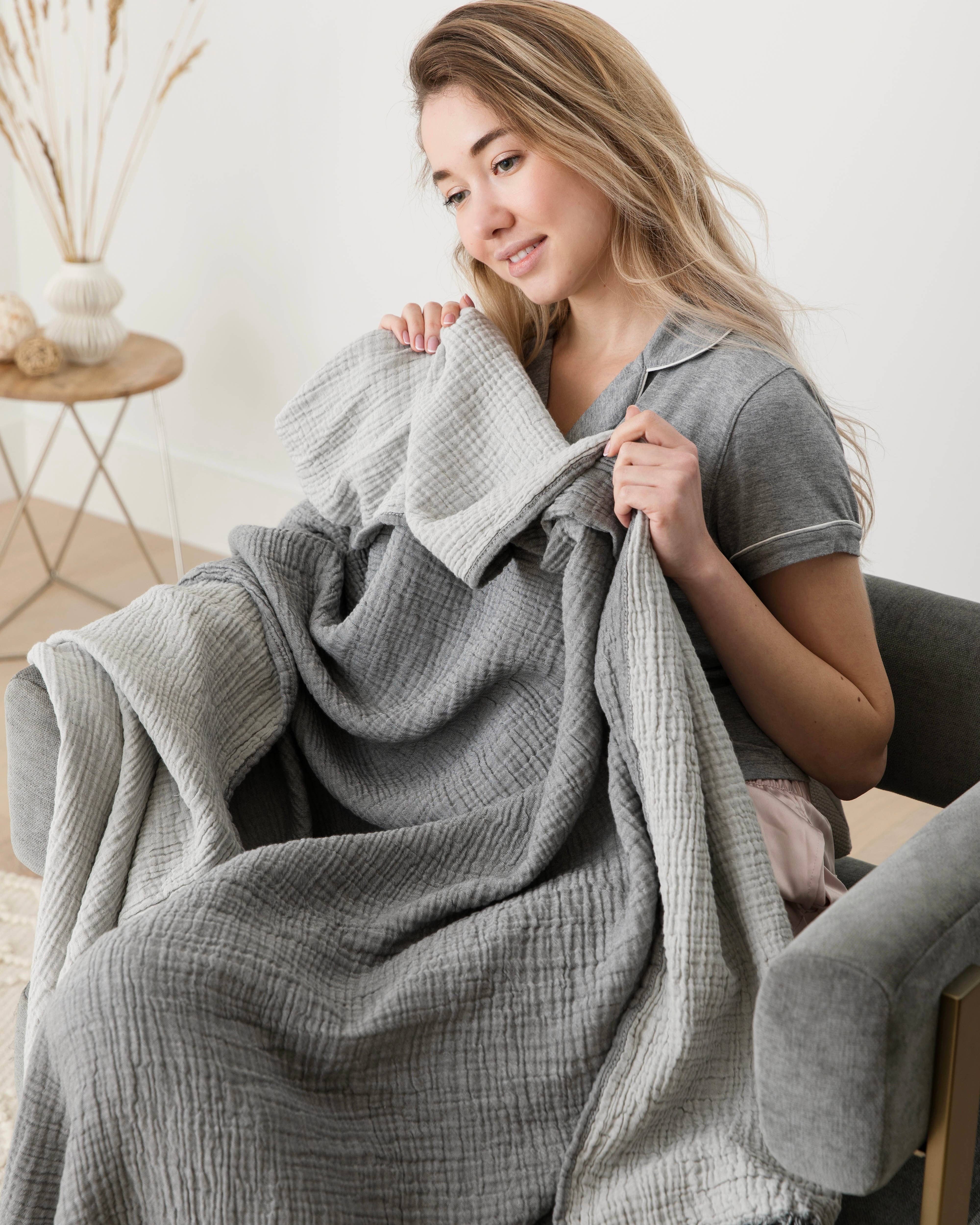 Woven Stories - Wholesale Throw Blanket - Cocoon Cotton Reversible Throw Blanket6