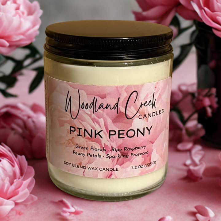 Bougie en cire Pink Peony Soy Blend pour la vente par Woodland Creek Candles