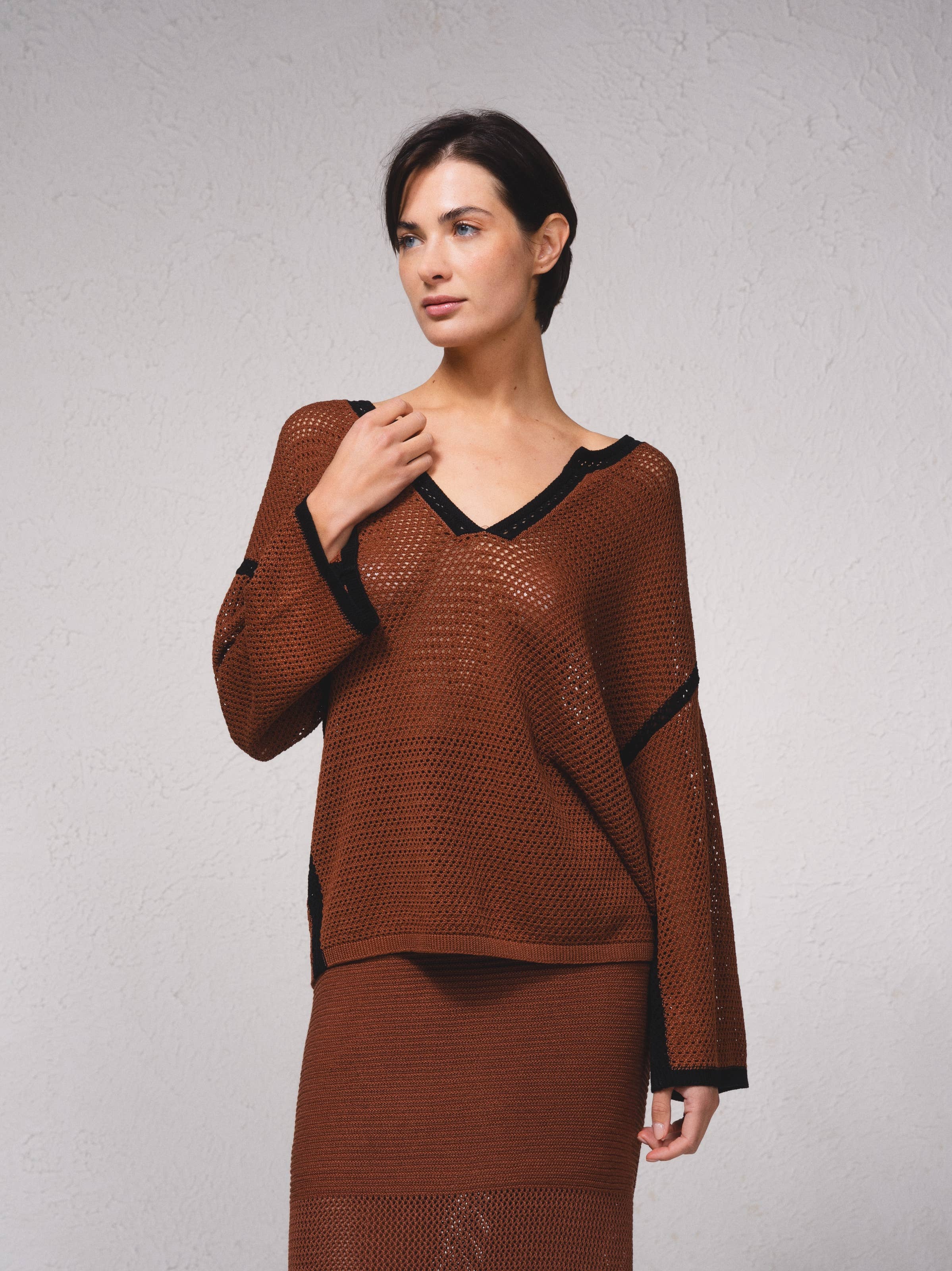 SMF - Wholesale Knit Sweater - Women's - 259158 - Sweater with contrast stitching 6