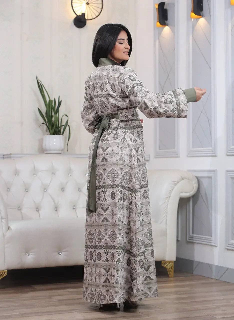 Palestinian Elegance - Wholesale Kaftan - Women's - Satin Silk Kaftan: Luxurious Comfort and Elegant Style8