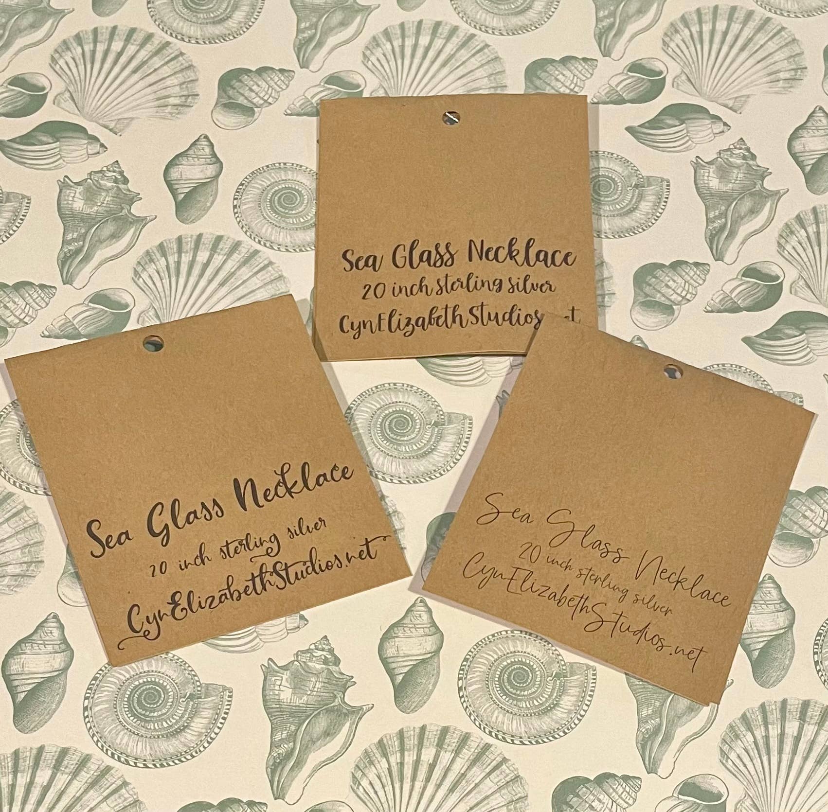 Cyn Elizabeth Studios – Großhandel Kette mit Anhänger/Charm – Kodiak Classic Seeglas Halskette4