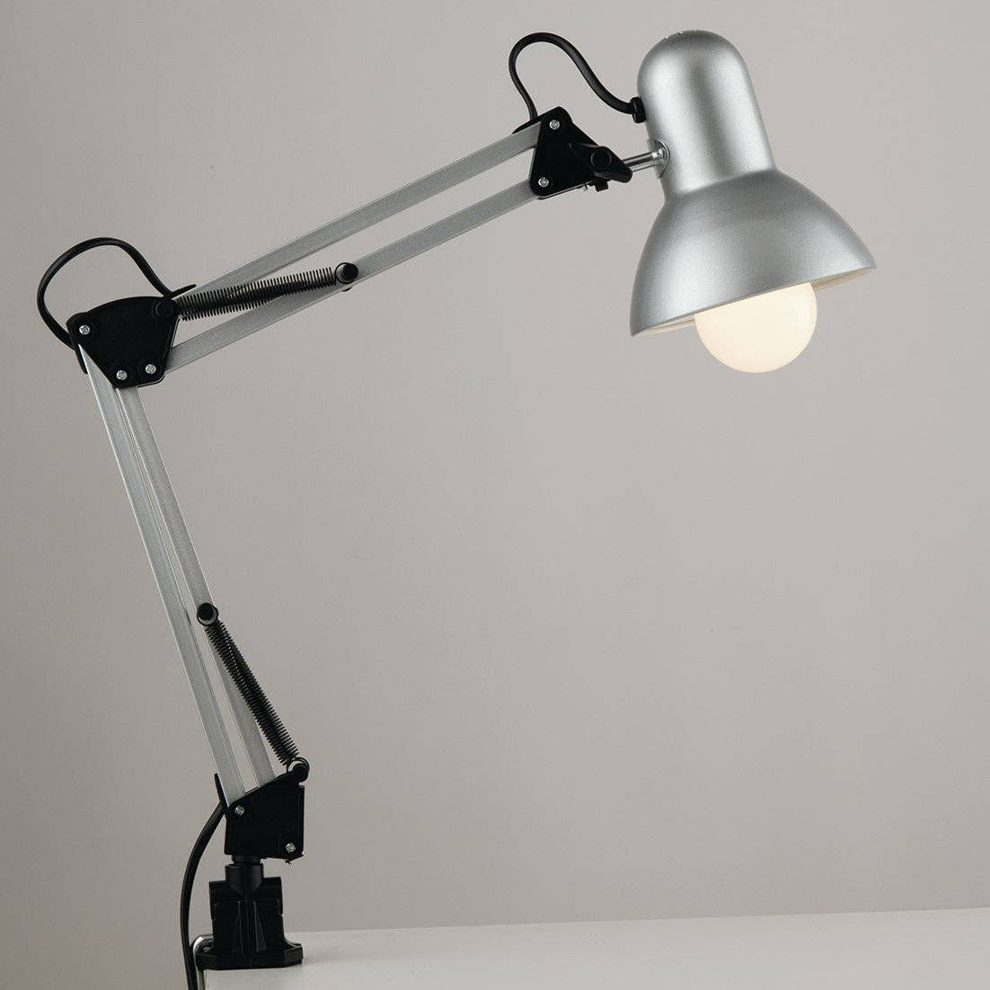 Gruppo F.T - Wholesale Accent/Desk Lamp - Architect reading lamp, with adjustable metal arm and diffuser and the possibility of fixing on a table. (1XE27)2