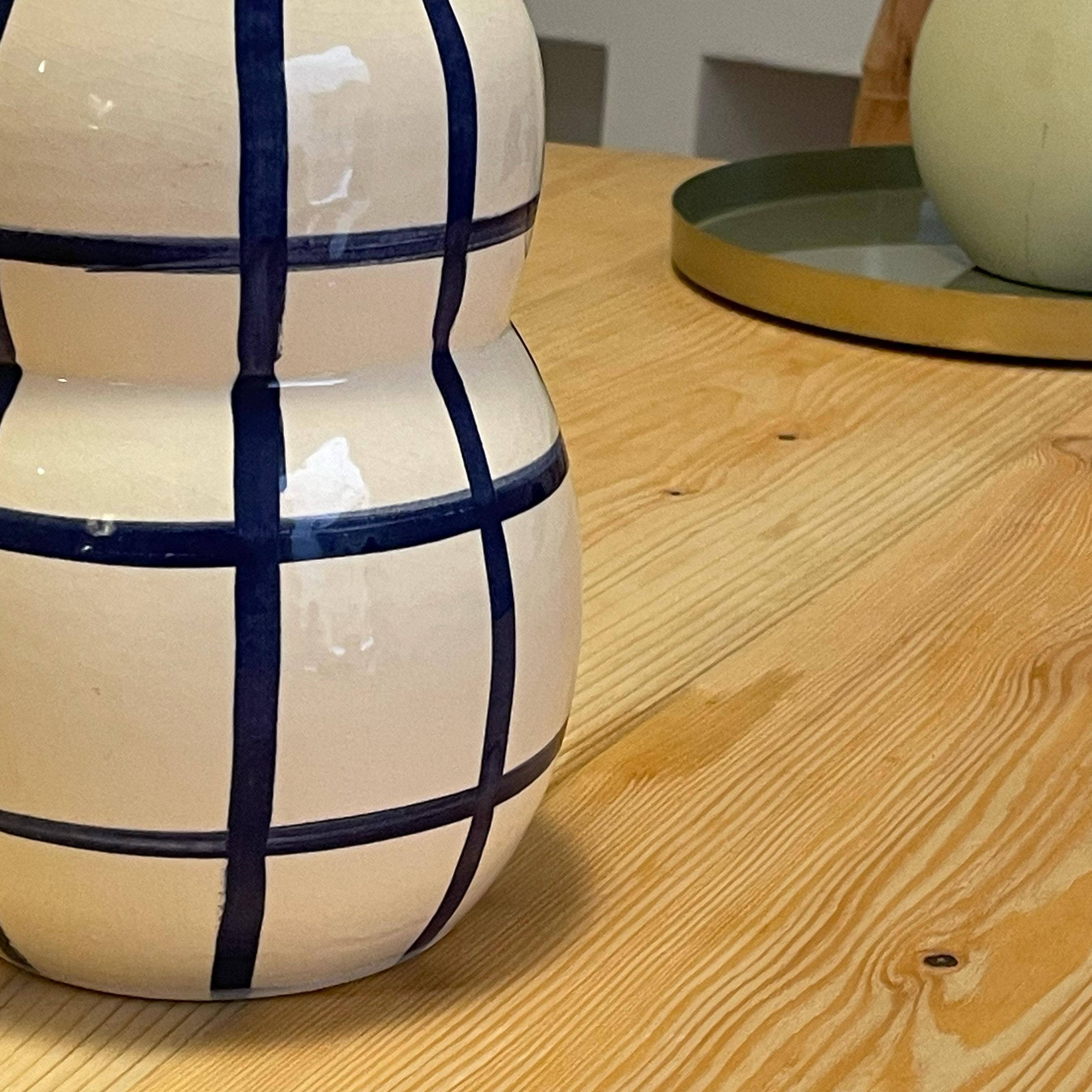 LeBazare - Wholesale Vase - Vase en Céramique à Motifs Graphiques – Design Moderne Peint à la Main2