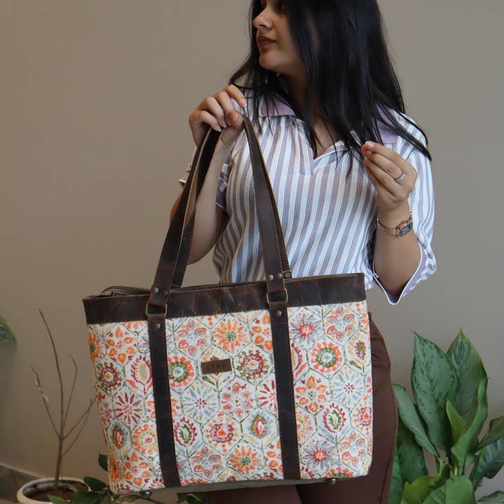 Hopofly Bags - Wholesale Laptop bag – Unisex - Canvas Rug Leather Grammy Box Office Tote Cum Laptop Bag2