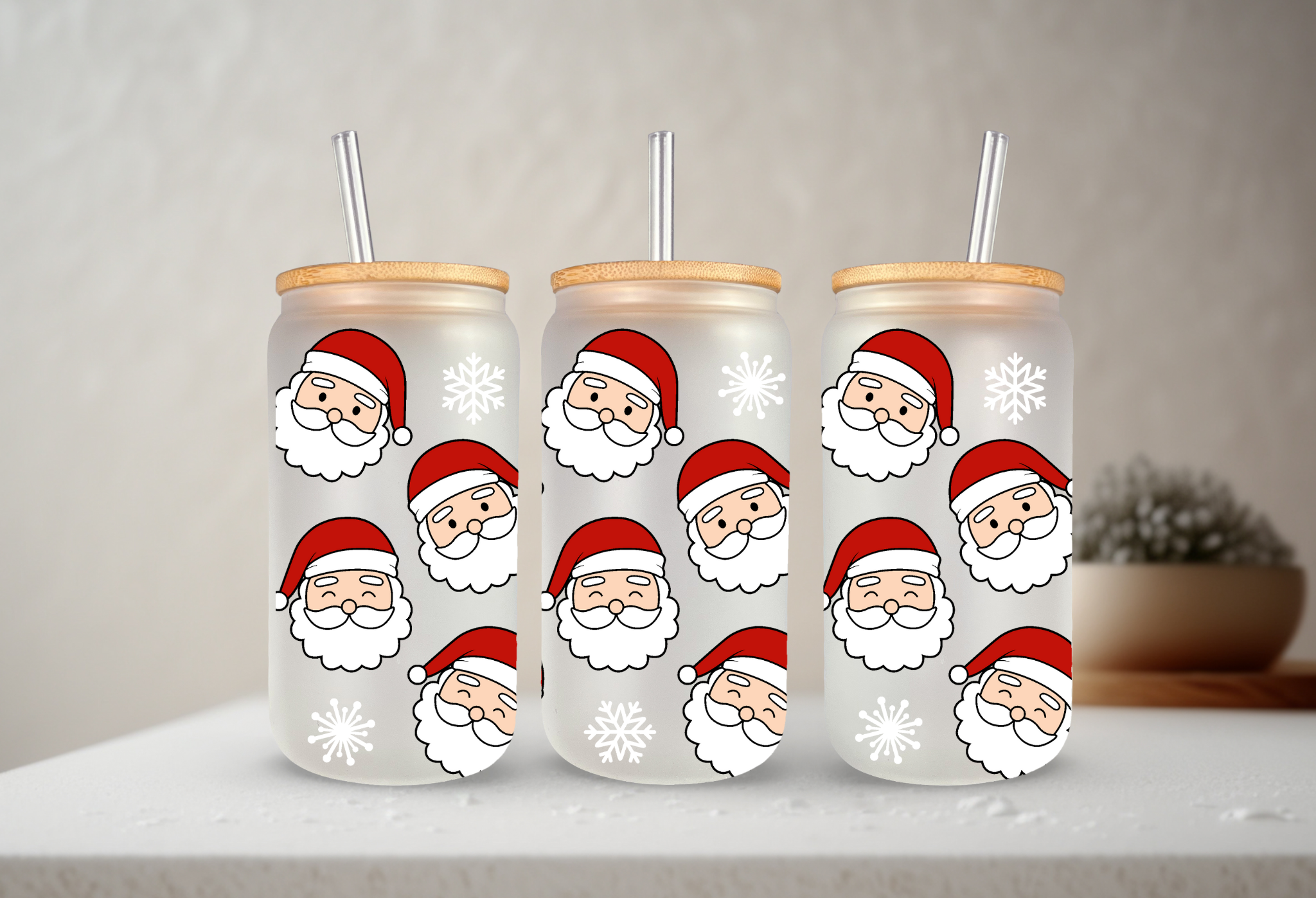 SKS Design Studio - Wholesale Drinking Glass/Cup - Santa | UVDTF | 20 oz Libbey Can Glass with Bamboo Lid & Straw0