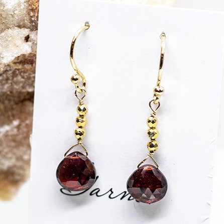 Pendientes Garnet Raindrop Gold para venta al por mayor de Susan Roberts Jewelry