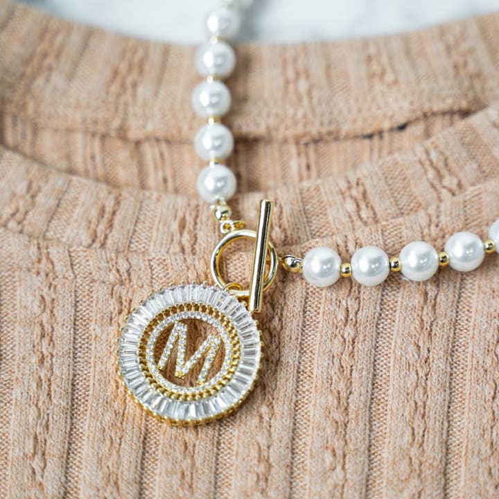 The Sis Kiss - Wholesale Pendant/Charm Necklace - Pearl Chain Radiant Initial Necklace
