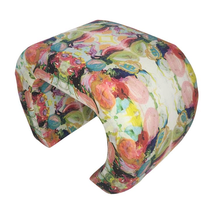Pouf Fruitopia pour la vente par Windy O'Connor Art & Home