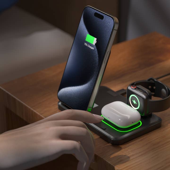 LAX Gadgets - Wholesale Charger - Flat Folding 3-in-1 Fast Wireless Charger -Retail Packaging6