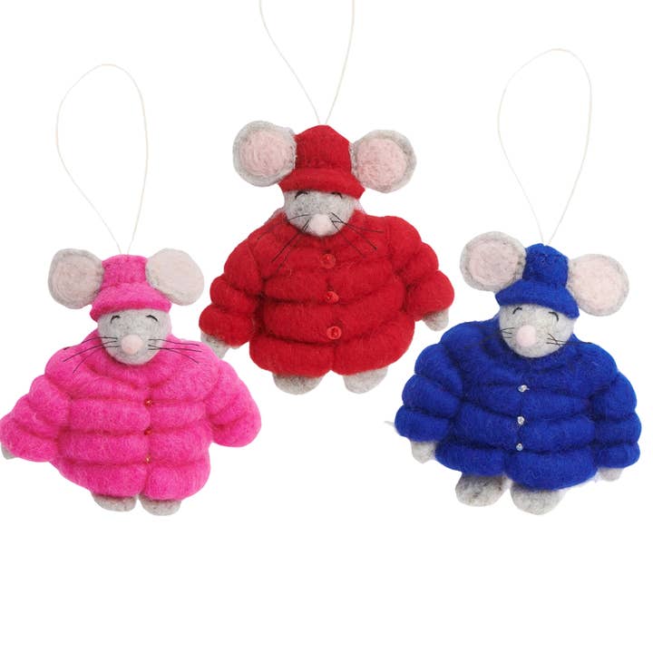 Décoration en forme de souris en forme de doudoune en feutre pour la vente par Global Goods Partners