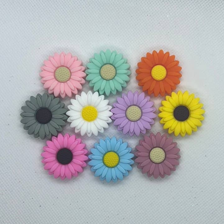 Crafting with CT - Wholesale Craft Supplies - Silicone Beads - Flower 30*30mm0