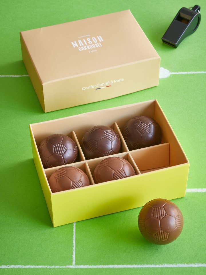 chokladfotboll för wholesale av Maison Carrousel