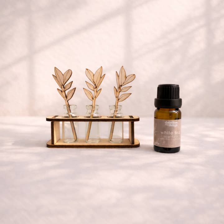 Dainty Little Tiny Things - Wholesale Electronic Diffuser - Tiny Plant Propagation Leaf Diffusers5