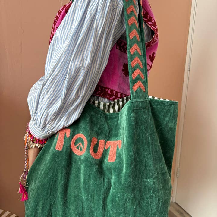 ToutVintage - Wholesale Tote Bag - Women's - Set of 4 velvet embroidery "tout" bags5