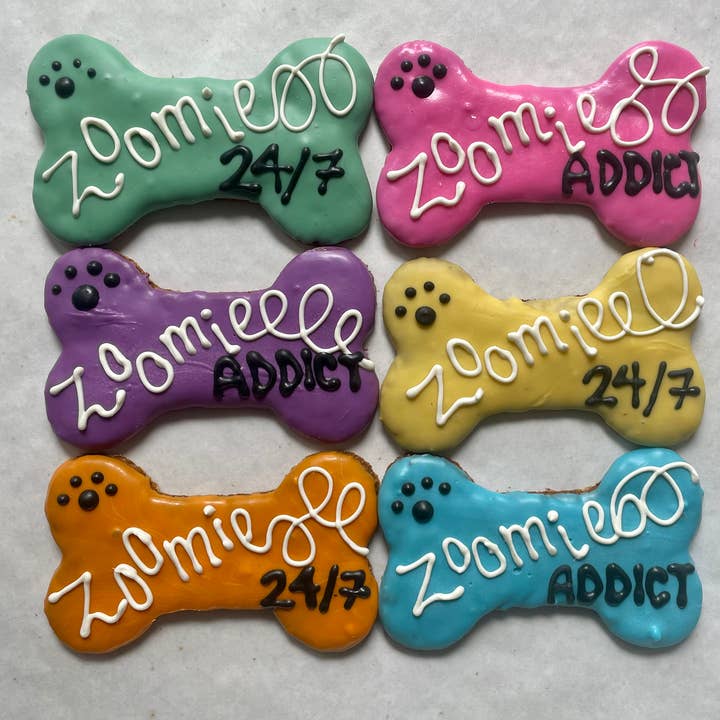 YumYum4DOGS - Wholesale Pet Treats - Dog - 6 inch Zoomies ADDICT dog treat