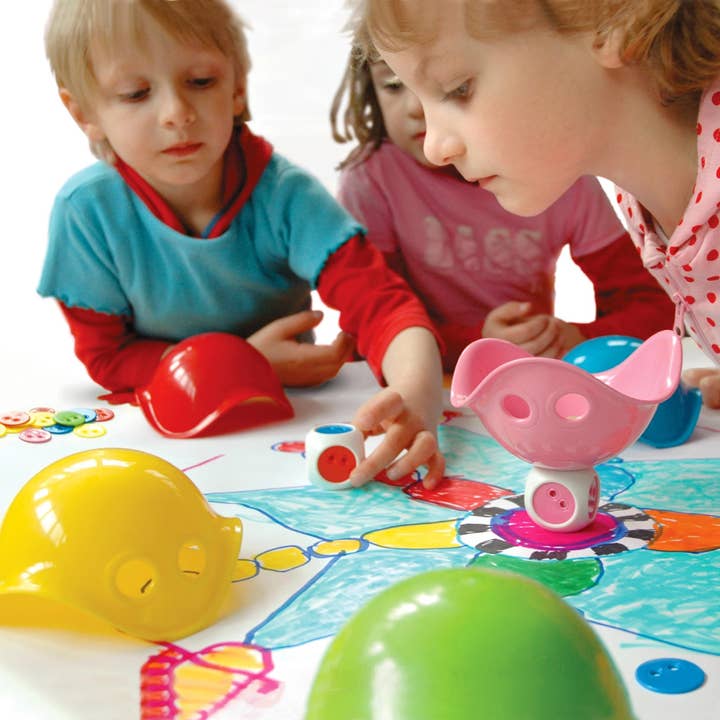 Bilibo Game Box by MOLUK for wholesale by Fat Brain Toy Co.