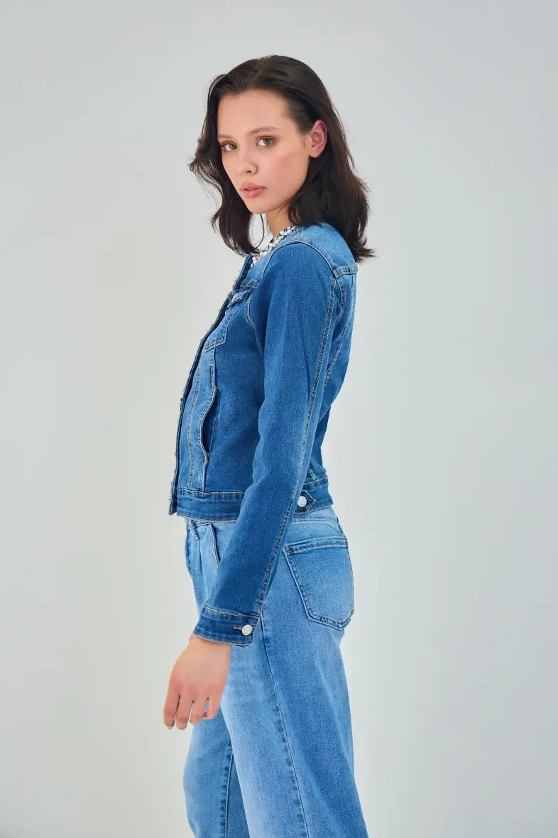 ANA & LUCY - Wholesale Denim Jacket - Women's - WOMEN'S JEANS JACKET - “Charlène” (Pearl and Strass)7