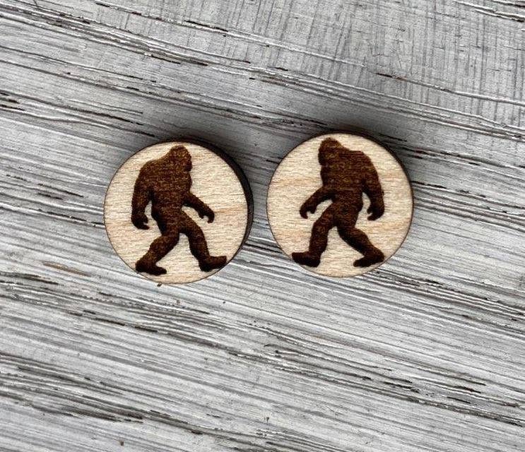 Holly and Liz - Wholesale Knopjes/oorstekers - Bigfoot/Sasquatch Studs0
