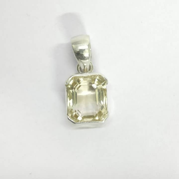 Sølv vedhæng med naturlig citrin perle til gave for engroshandel hos Nanda Gems