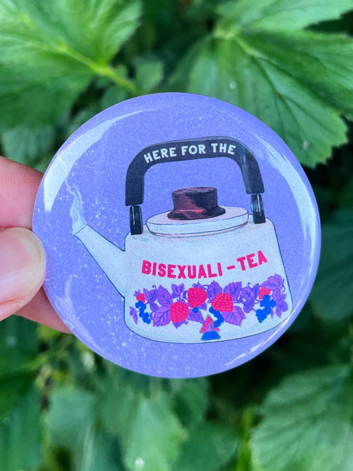 Qui per i bisessuali: Feminist Pinback Button per la vendita all'ingrosso da parte di Fabulously Feminist