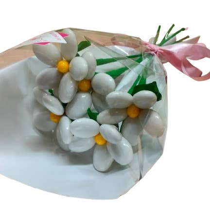 Mini bouquet 5 white daisies chocolate dragees for wholesale by Fleurs-Thés en chocolat