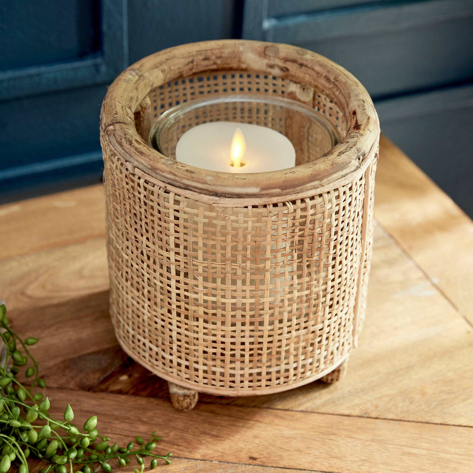 Natural Raya Medium Hurricane for wholesale on Faire2