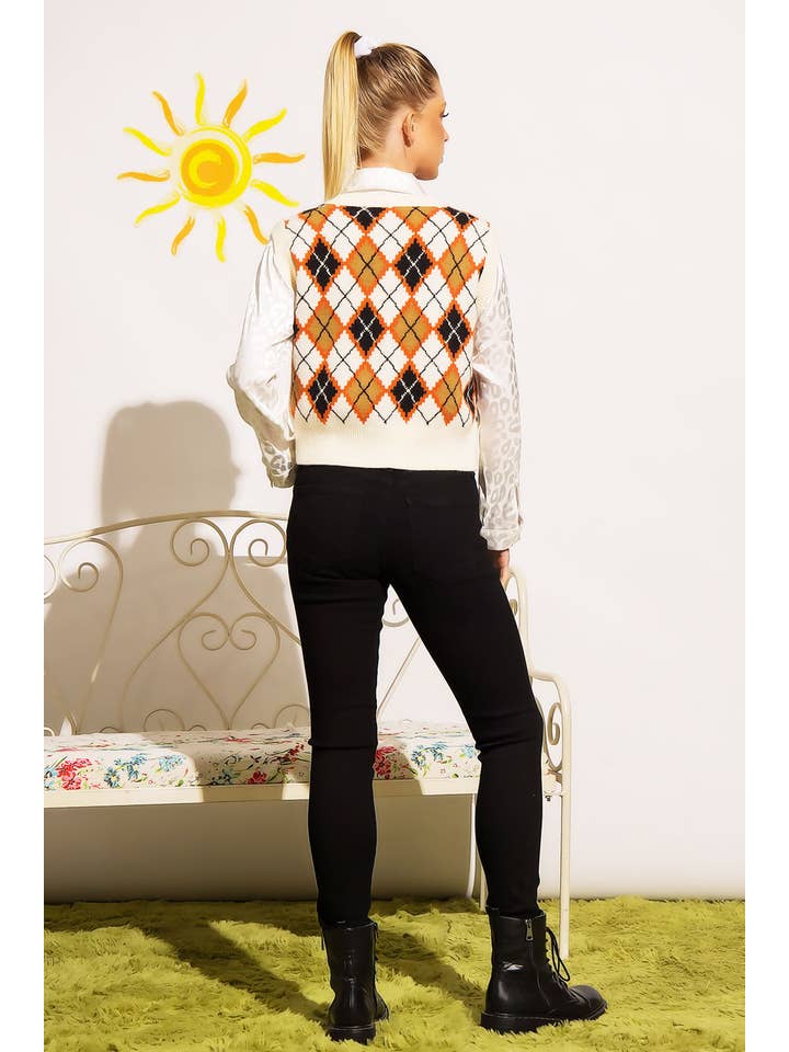 Sweet Generis - Venta al por mayor Chaleco de punto - Mujer - CHALECO CON CUELLO EN V Y PATRÓN DE ARGYLE DE PUNTO GRUESO9