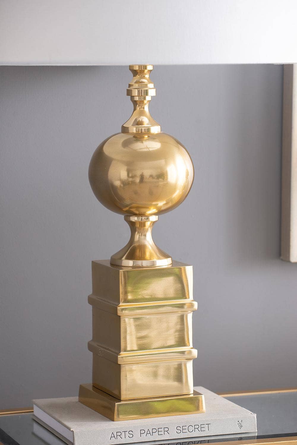 A&B Home Group Inc. – Candeeiro de secretária/decorativo por atacado – Candeeiro de Mesa D18x27,5" - Dourado/Branco4