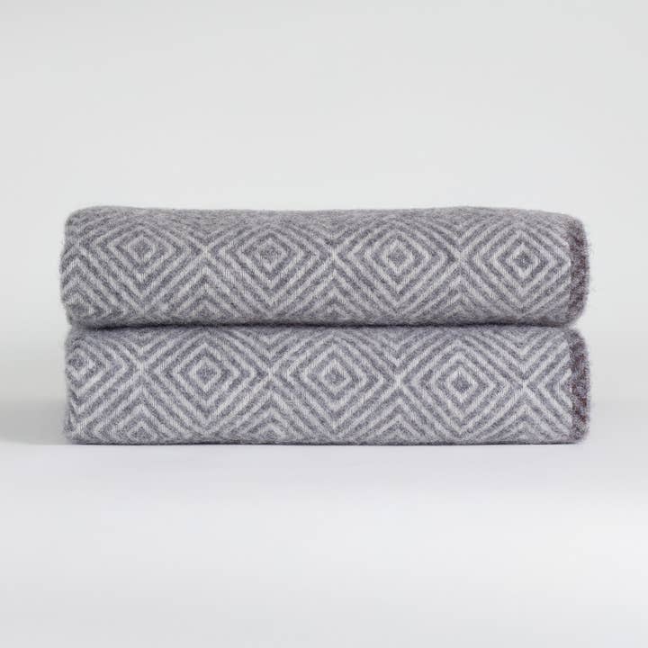 MoST - Wholesale Throw Blanket - Wool throw blanket VENEZIA Grey0