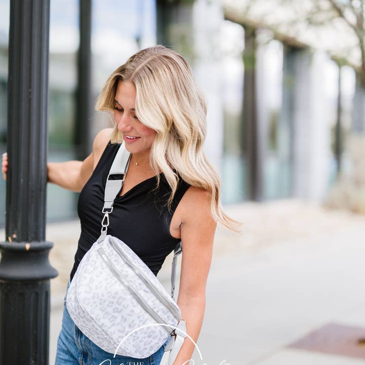 The Classy Cloth WS - Wholesale Belt bag – Women’s - Farah Fanny Bum Bag - Grey Leopard RTS3